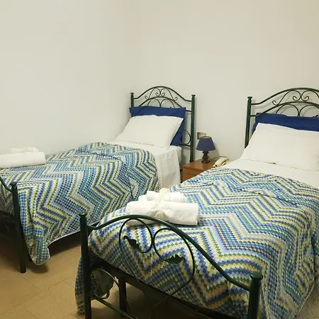 Hotell La Vela Valledoria (Sardinia)