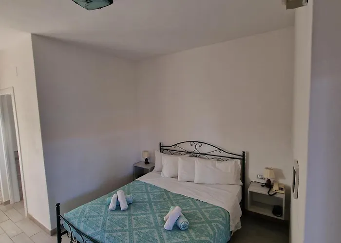 Отель La Vela 2*