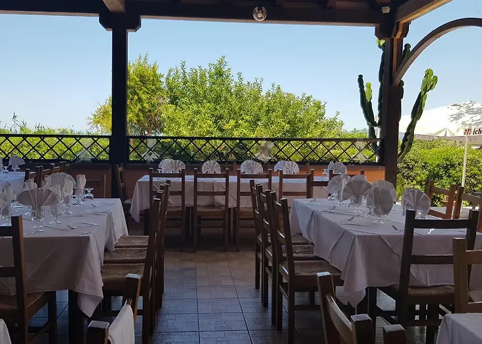 Отель La Vela Валледория