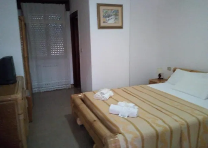 Отель La Vela Валледория